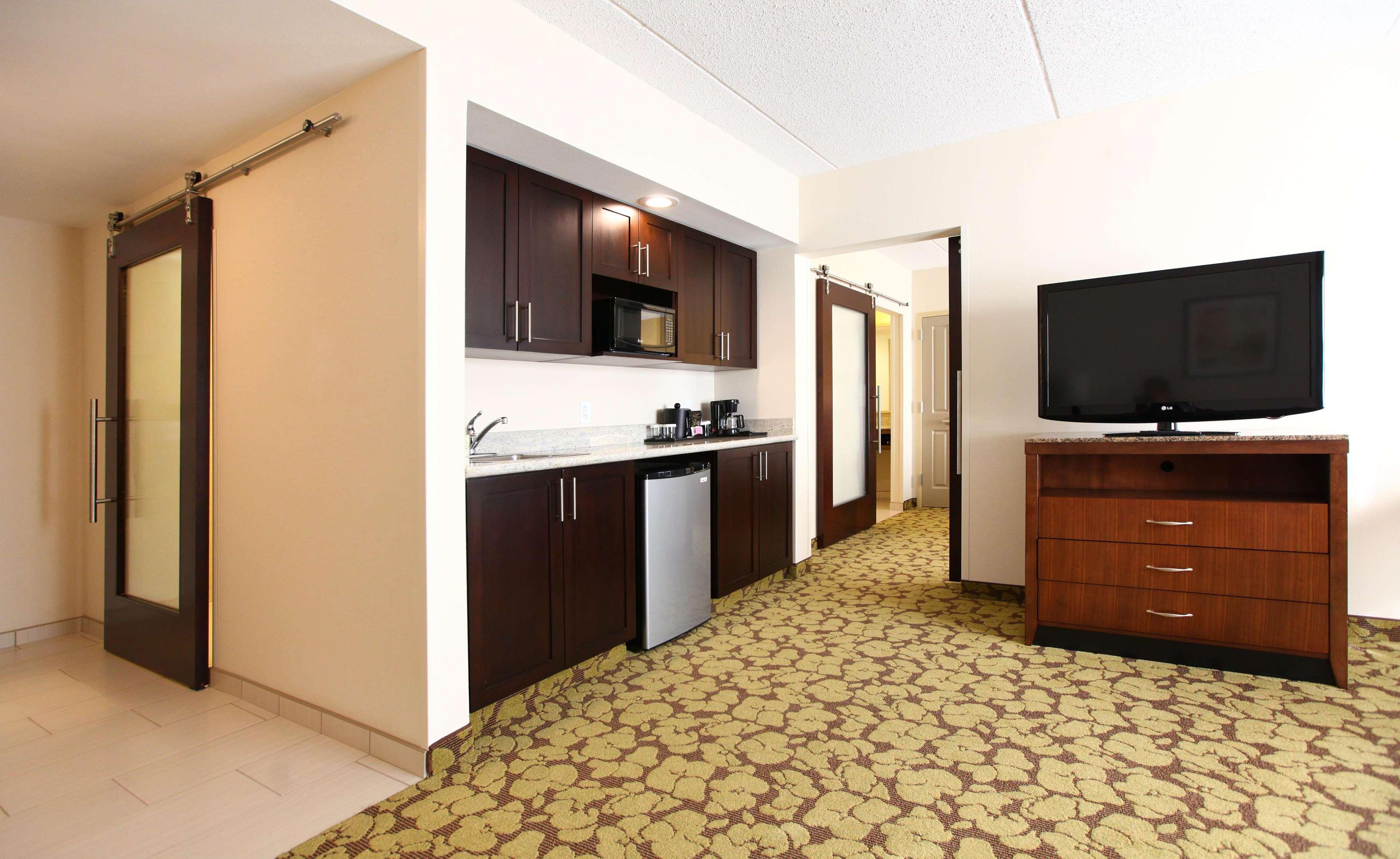 Hilton Garden Inn Olathe Extérieur photo
