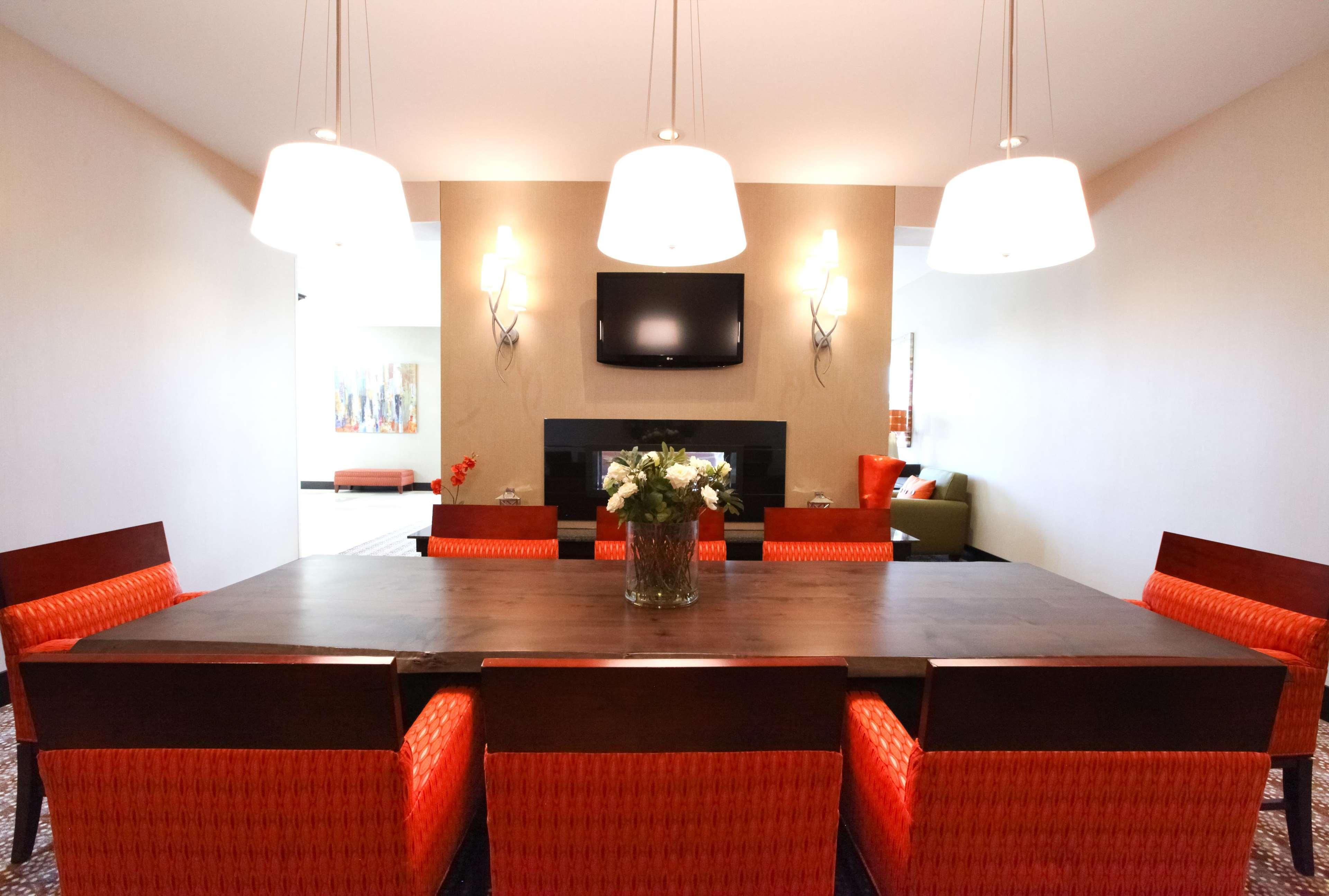 Hilton Garden Inn Olathe Extérieur photo