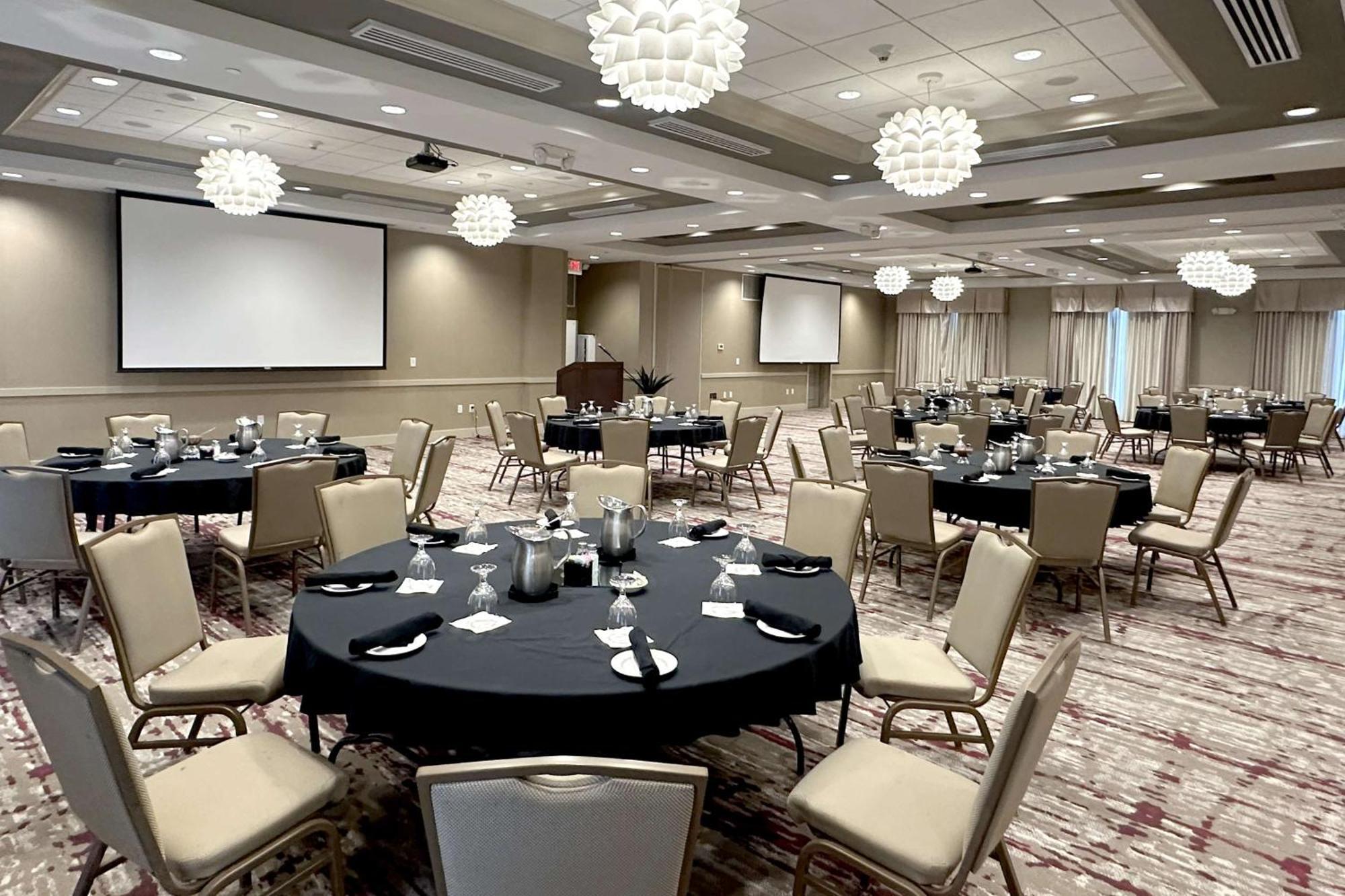 Hilton Garden Inn Olathe Extérieur photo